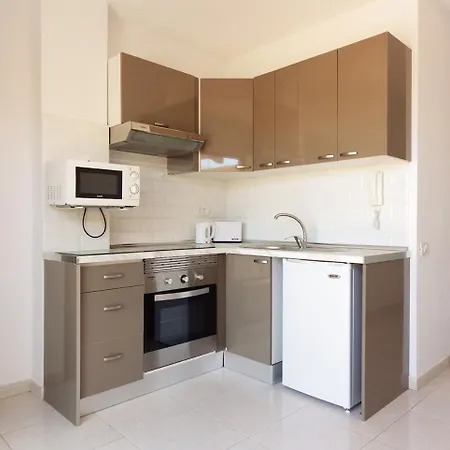 One Bedroom In Spanish Seaside Town K103 아파트 *